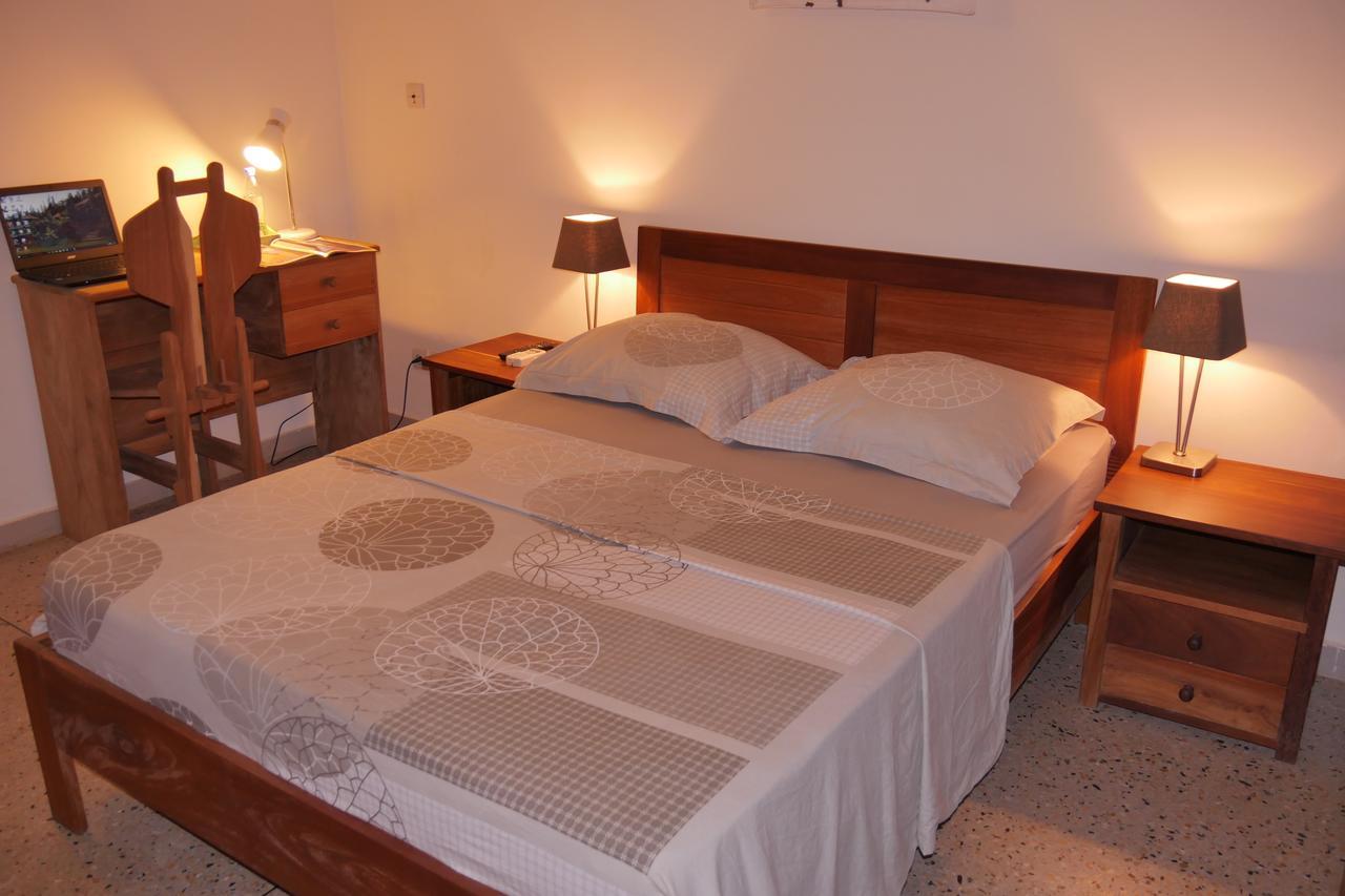 Best View Bed & Breakfast Ломе Екстериор снимка